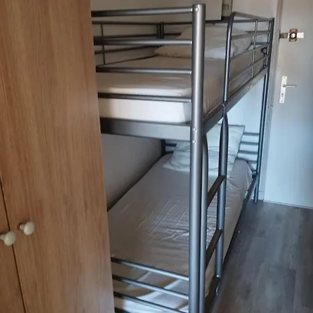 Le Paradis C'est Ici