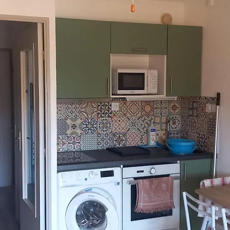 Le Paradis C'est Ici *